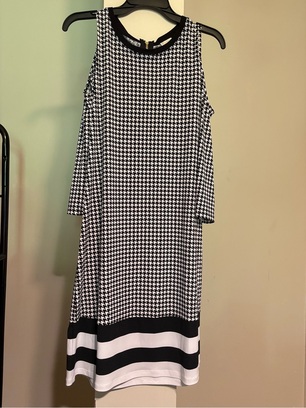 MICHAEL Michael Kors Black & White Houndstooth Midi Dress #55
3
